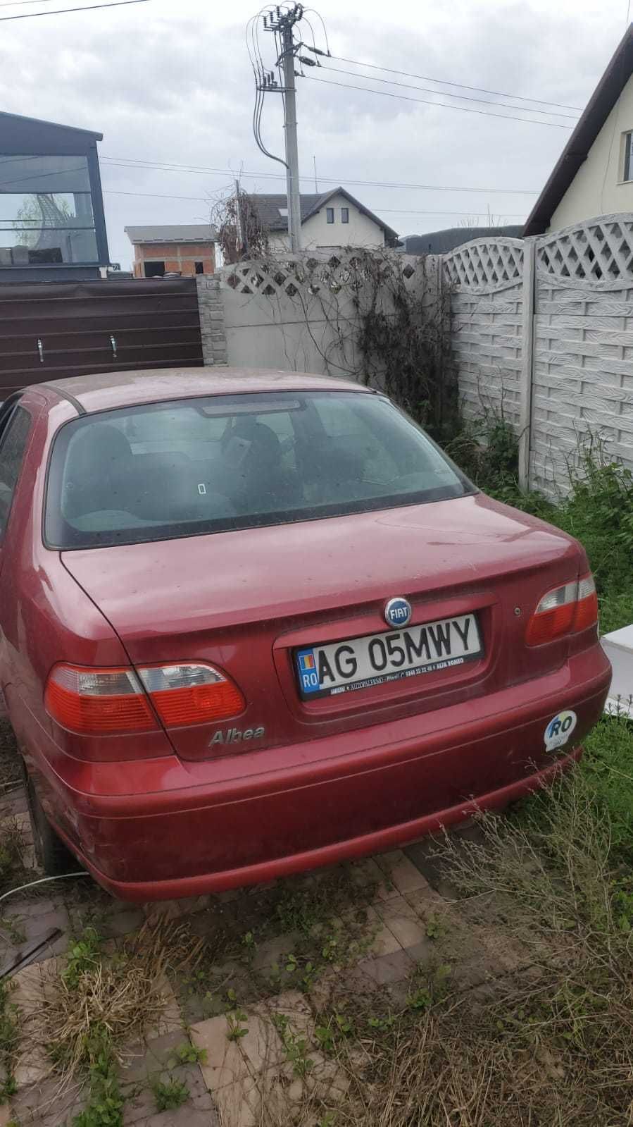 Vand Fiat Albea, km reali 45 000, cumparat de nou, cu aer conditionat.