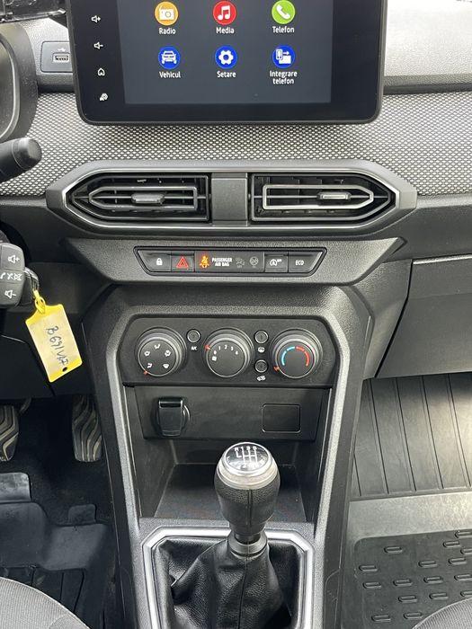 Vand Dacia logan avariat 1.0 eco