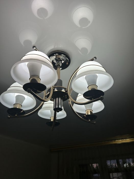 Продам люстра за 10тыс