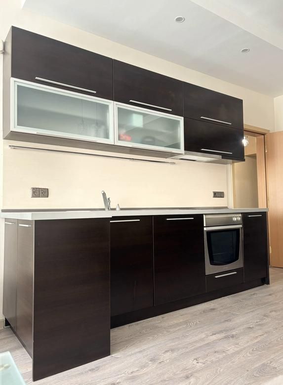 Дава се под наем Двустаен апартамент в София, Център - 55 кв.м за 800 € - Снимка #3