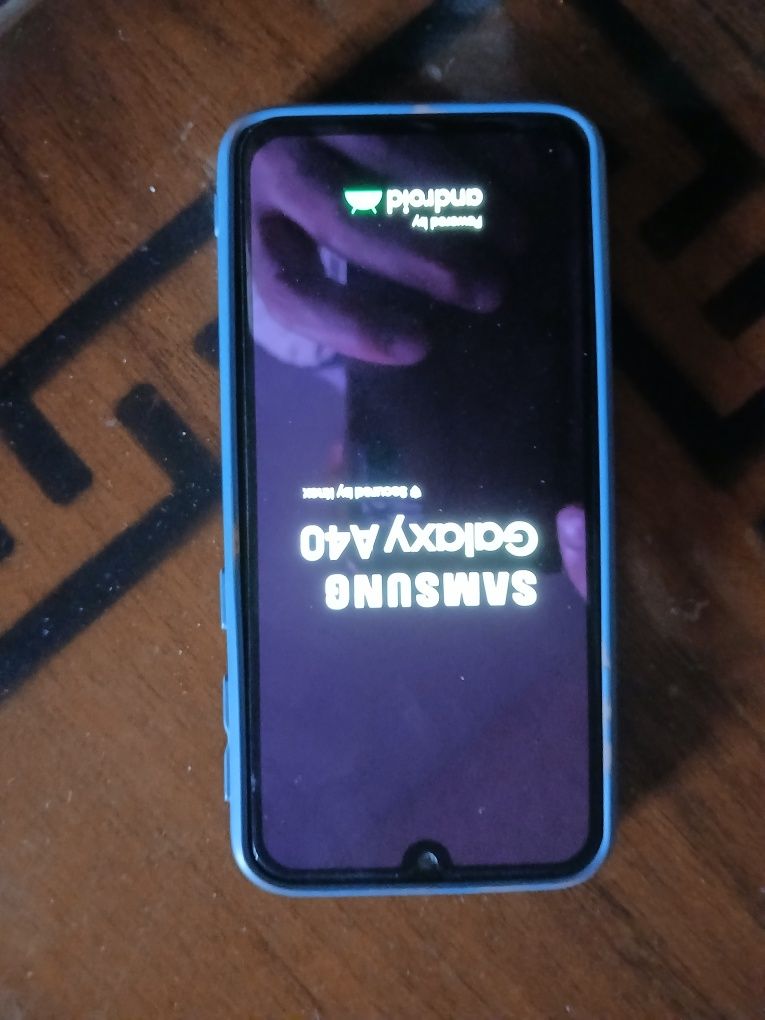 Samsung a40, халати аьло