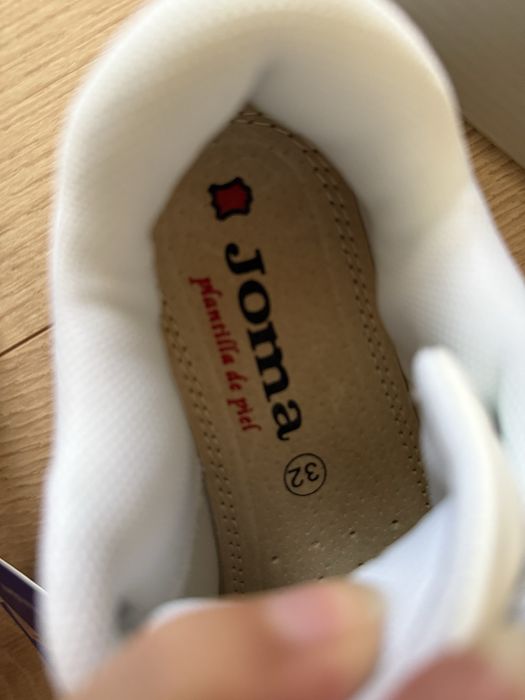 Новые кроссовки от Joma