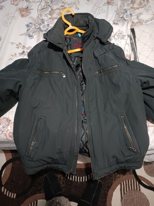 Продается мужская куртка размер 56-58