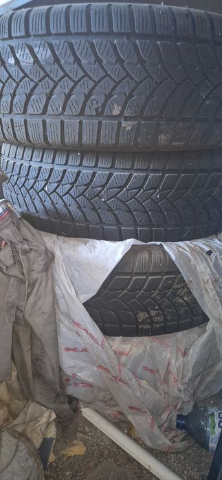 Продавам гуми втора употреба, 4 бр. 235/75/15.