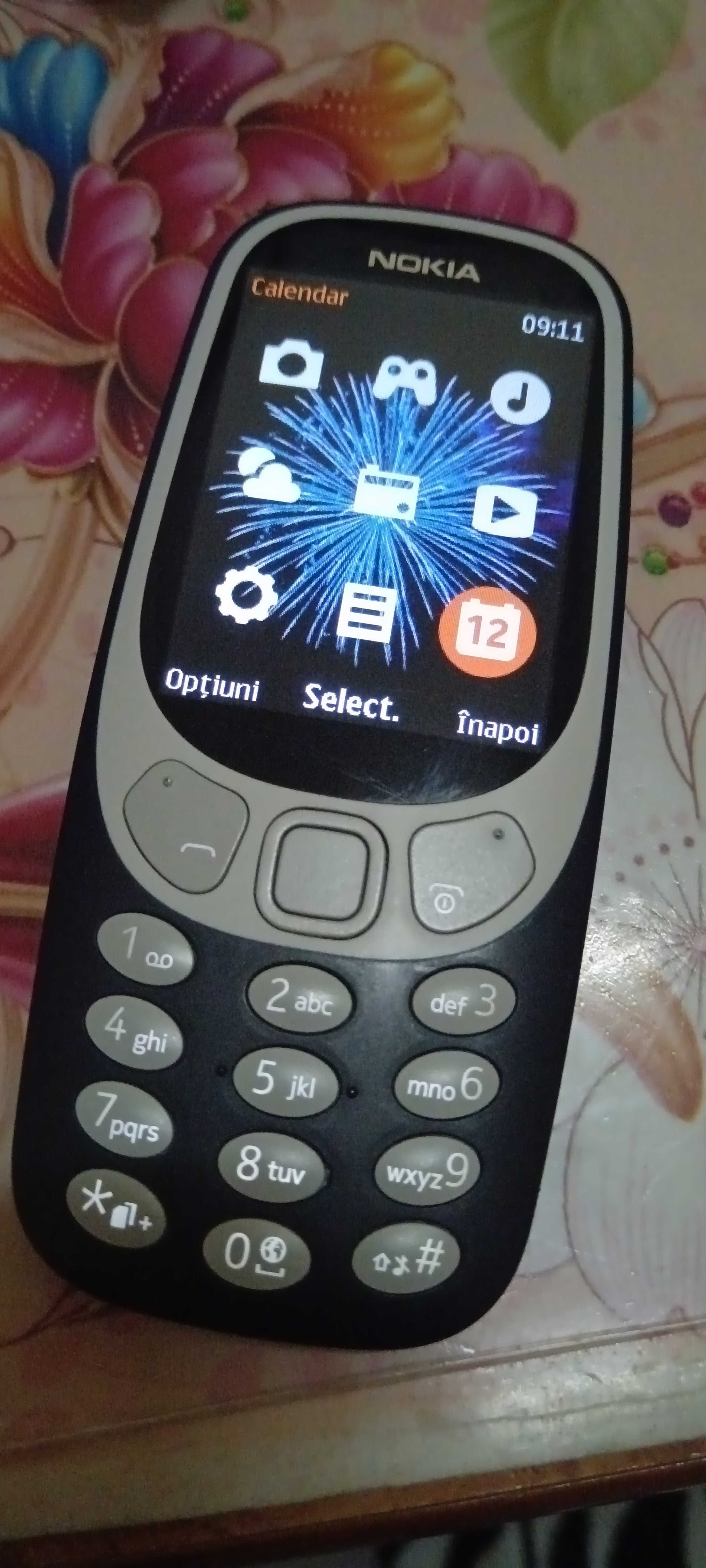 Vând telefon Nokia funcțional cu butoane..