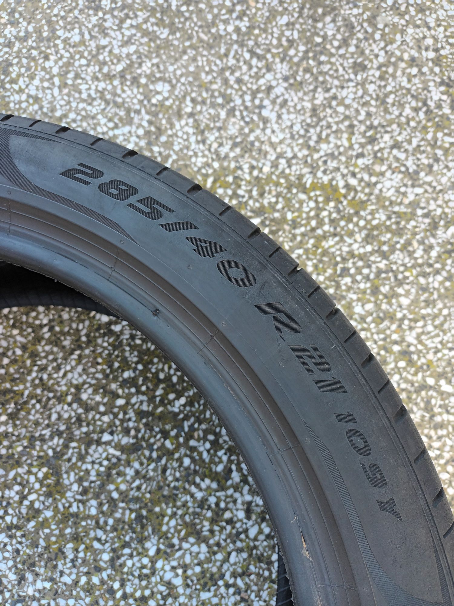 1 Лятна Гума R21 285/40 Pirelli P Zero 109Y