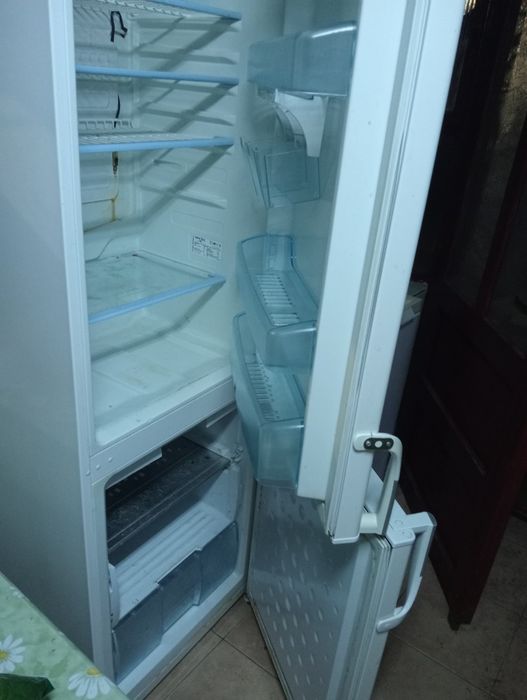 Combina frigorifica arctic stare de funcționare