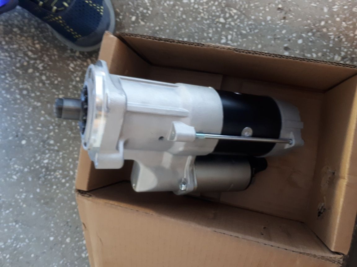 Electromotor nou JCB JS220 JS200 JS240 JS190 JS210 JS260 isuzu