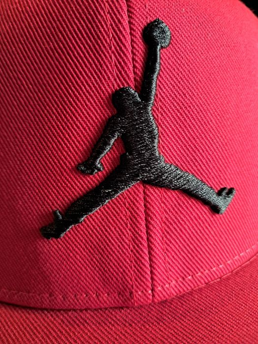 Șapcă Jordan rosie