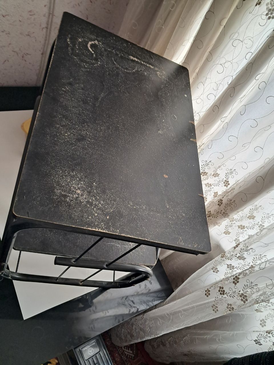 Стол хороший для дома