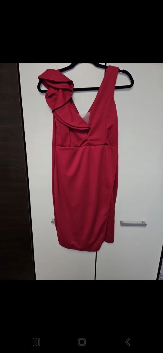 Rochie elegantă nouă de culoare țiclam