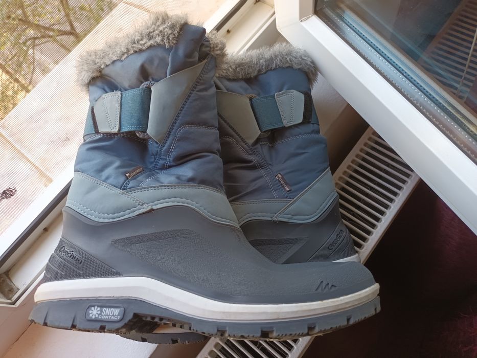 Quechua Waterproof Snow Contact