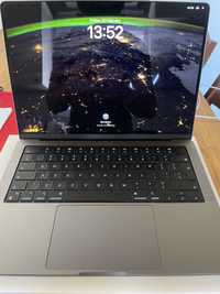 14-inch MacBook Pro with Apple M2 Pro chip