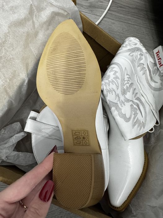 Ciocate albe Benaza noi