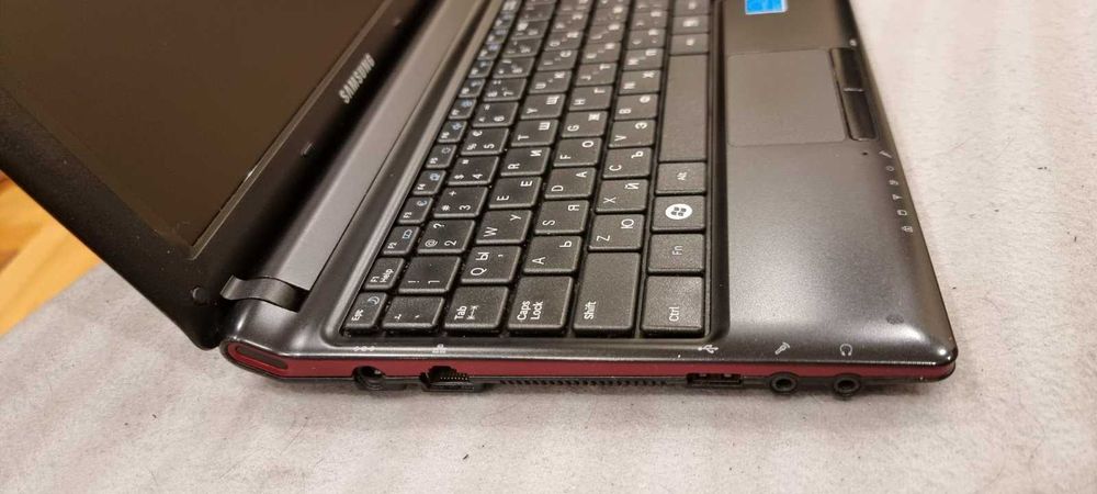 Netbook/ Нетбук Samsung с чантичка