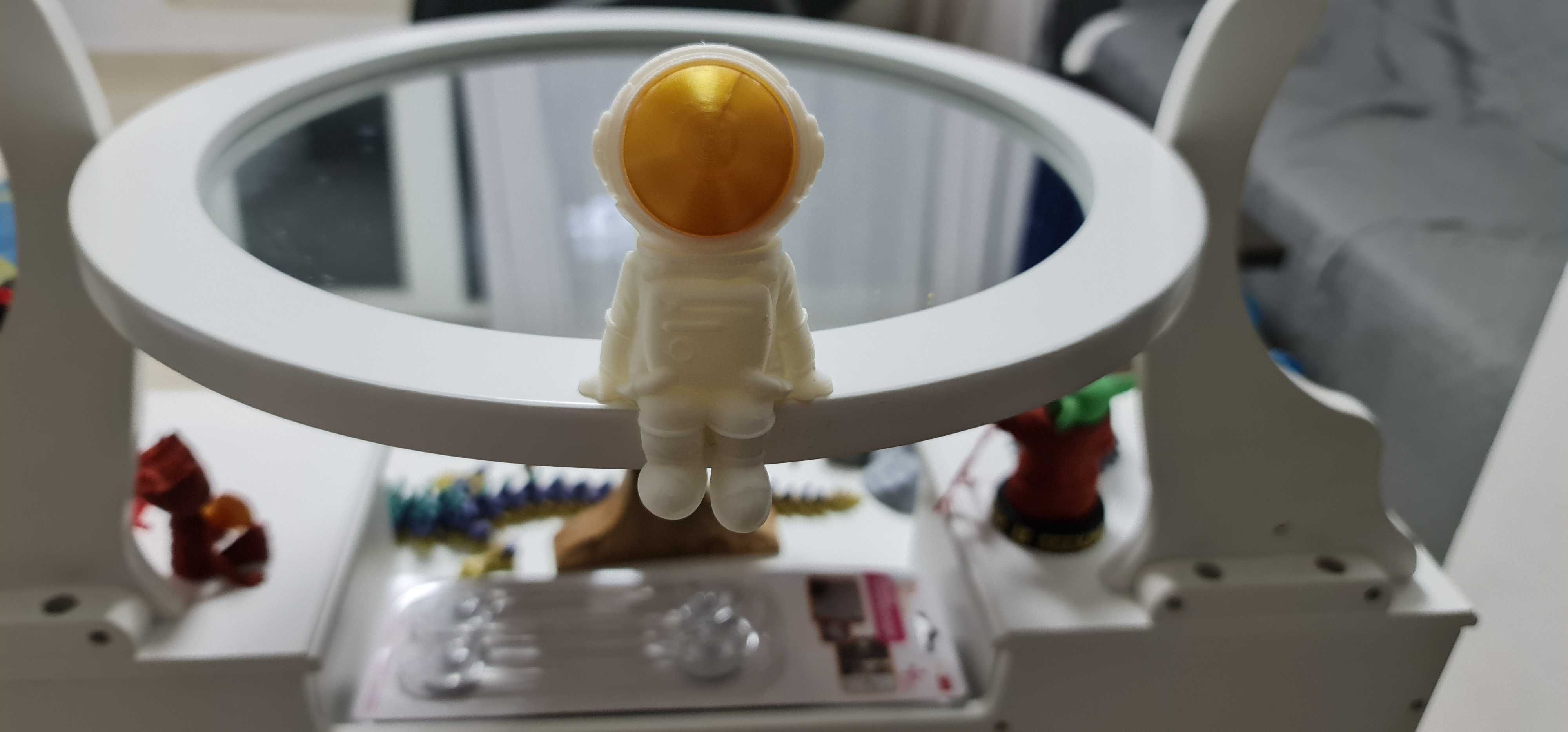 Astronaut Printat 3d pentru Monitor, Birou sau Etajere