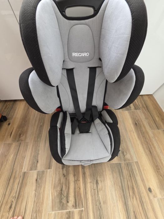 Столче за кола Recaro