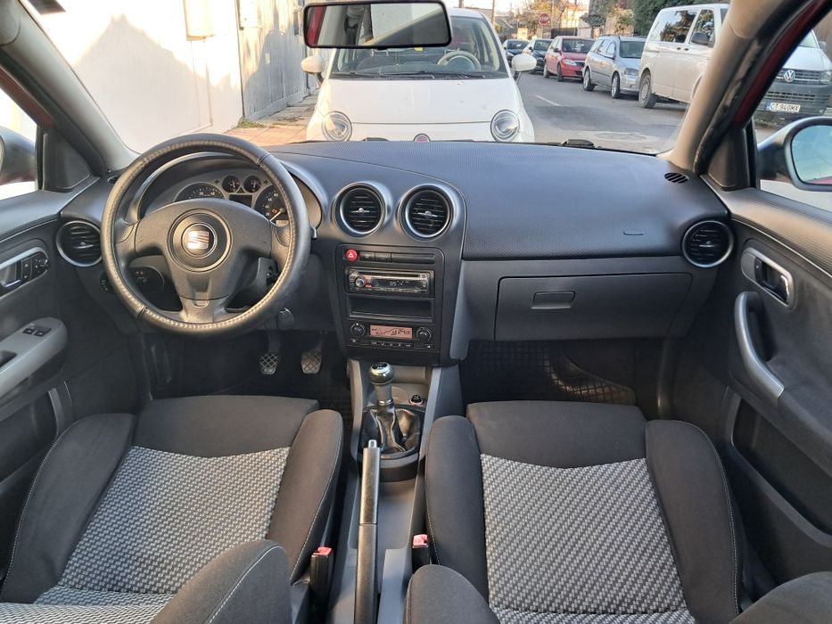 SEAT CORDOBA • 2010 • UNIC PROPRIETAR • 137 .000 KM • Stare Impecabilă