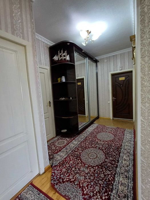 Квартира продается срочно в Домбирабаде 77кв 3/4/4