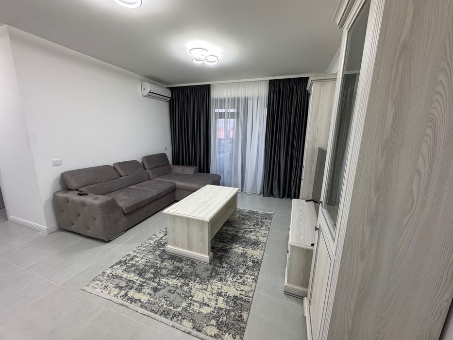 Apartament decomandat 2 camere. De închiriat.