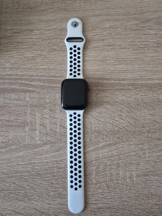 Apple watch 5 series
