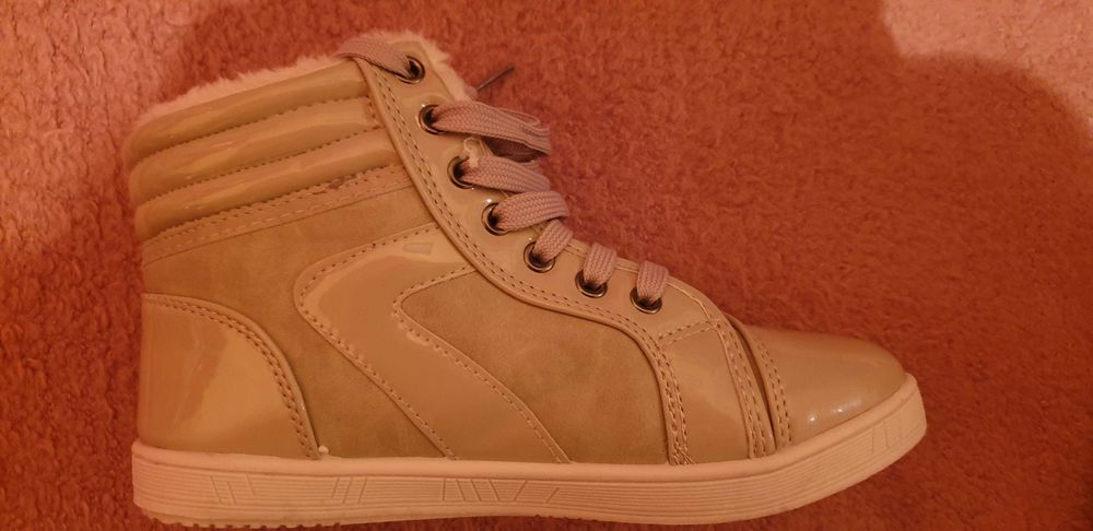 Ghete iarna, imblanite, marimea 37