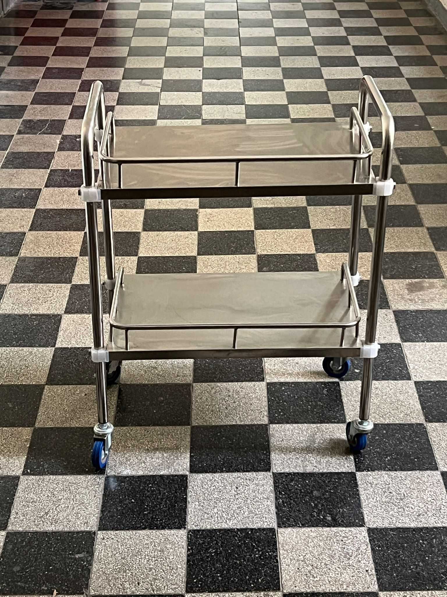 Masa instrumente inox cu roți