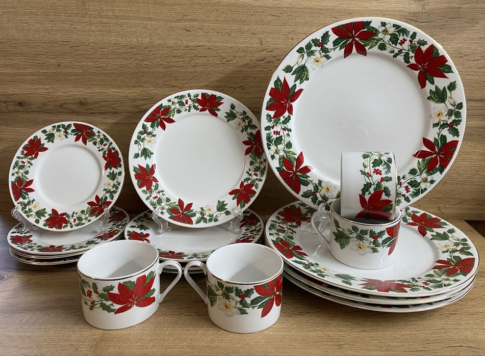 Коледен порцеланов сервиз- Gibson Poinsettia