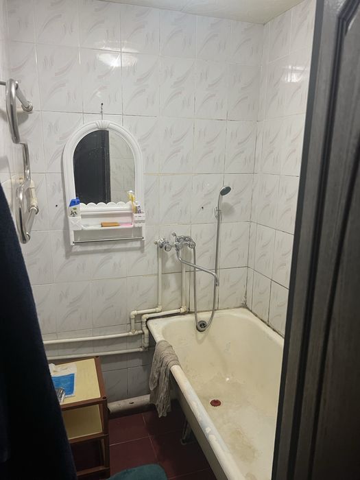 Студент кизларга квартира Жахон тиллари