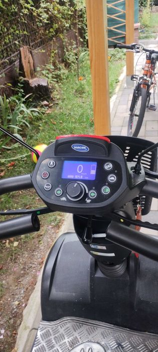 Scuter electric 4 roti INVACARE Comet Pro