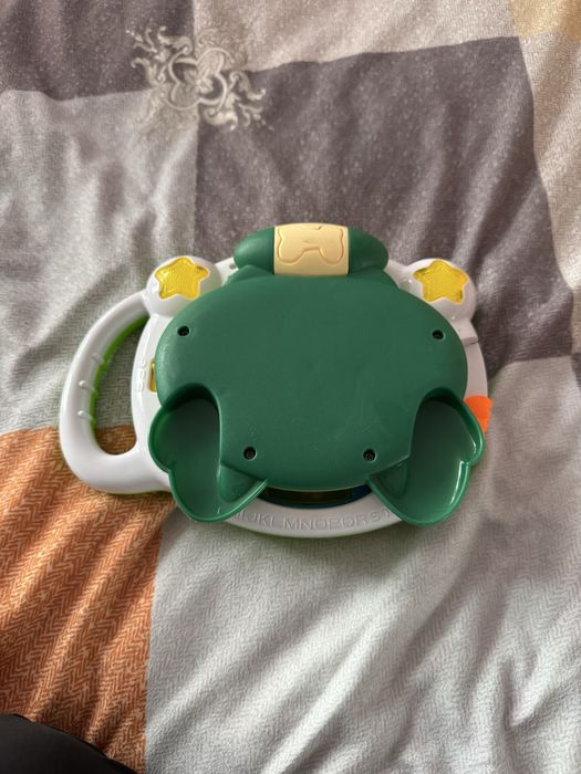 Jucarii interactive bebelusi