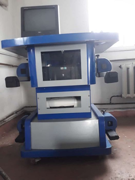 Стенд с подъемником для геометрии