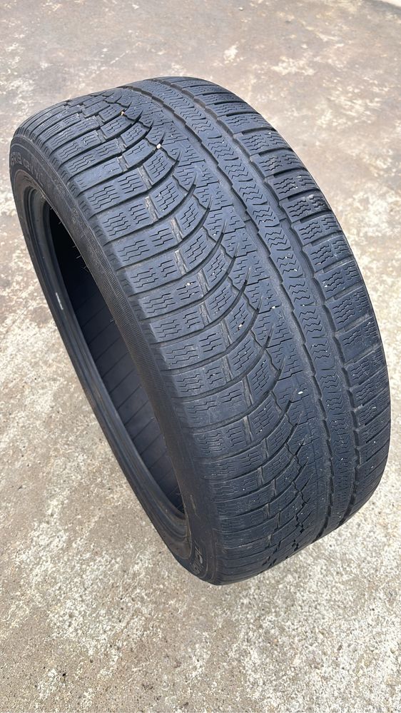 Anvelopa Nokian 245/45/19 in stare buna