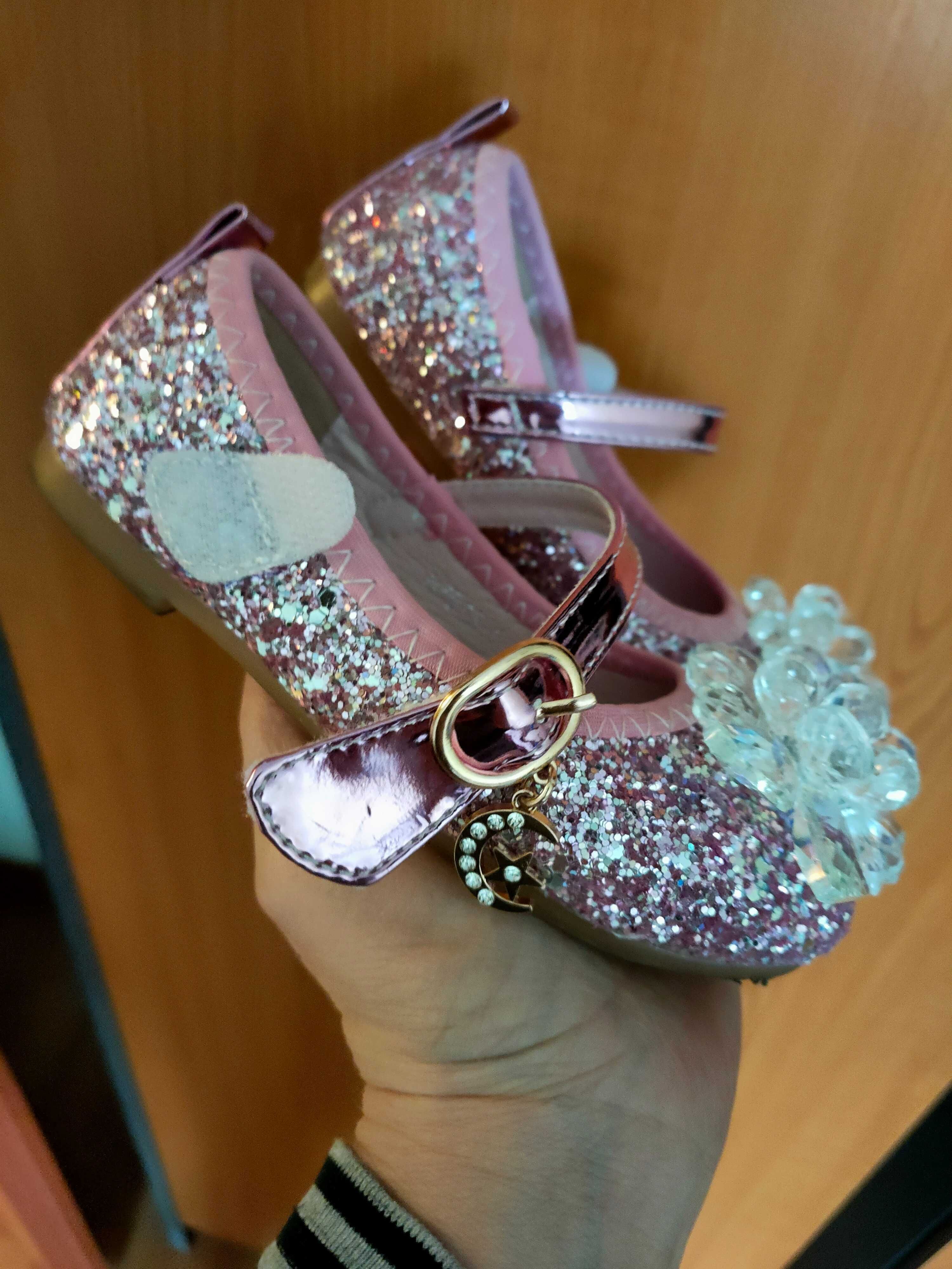 Pantofi Frozen roz