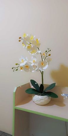 Орхидеи в горшке искуственные