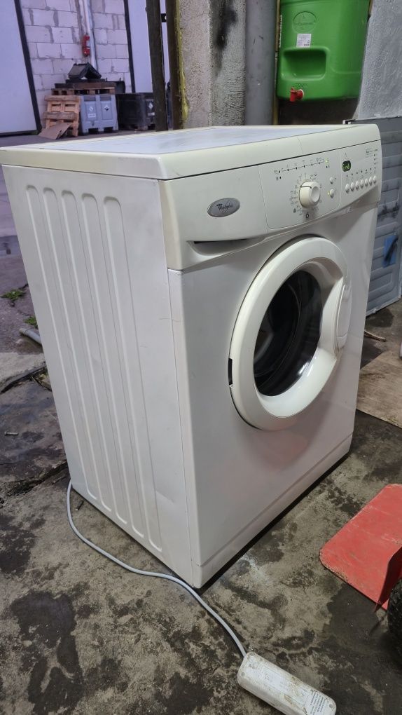 Masina de spalat whirlpool 5kg 1000 rotații