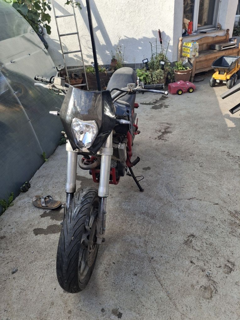 Derbi mulhacen 125 4t