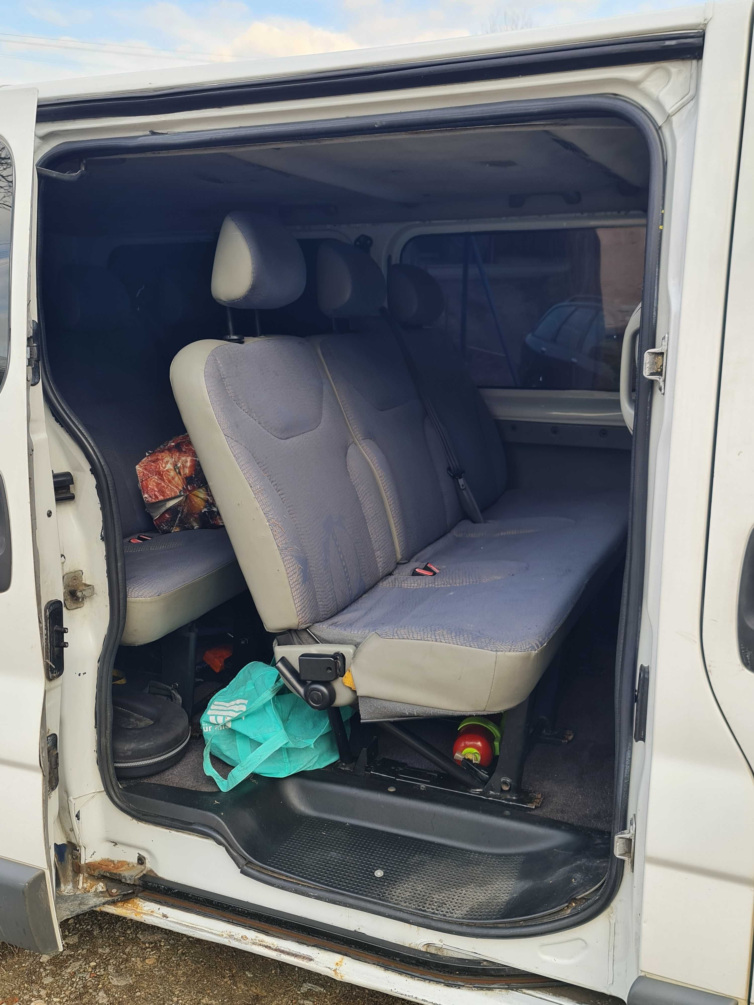 Dezmembrez Opel Vivaro euro 5 An  2014