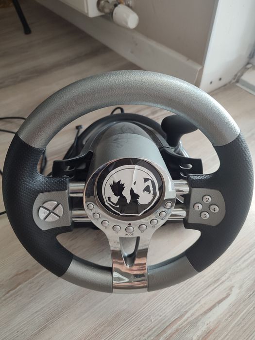 Игровой руль Defender Forsage Gtr
