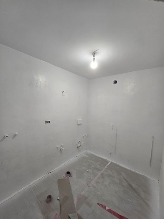 Zugravim cu pompa vopsea lavabila amorsa (var)