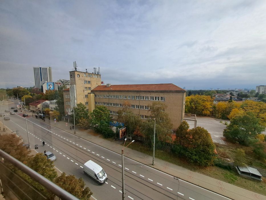 Дава се под наем Тристаен апартамент в София, Лозенец - 146 кв.м за 1050 € - Снимка #9