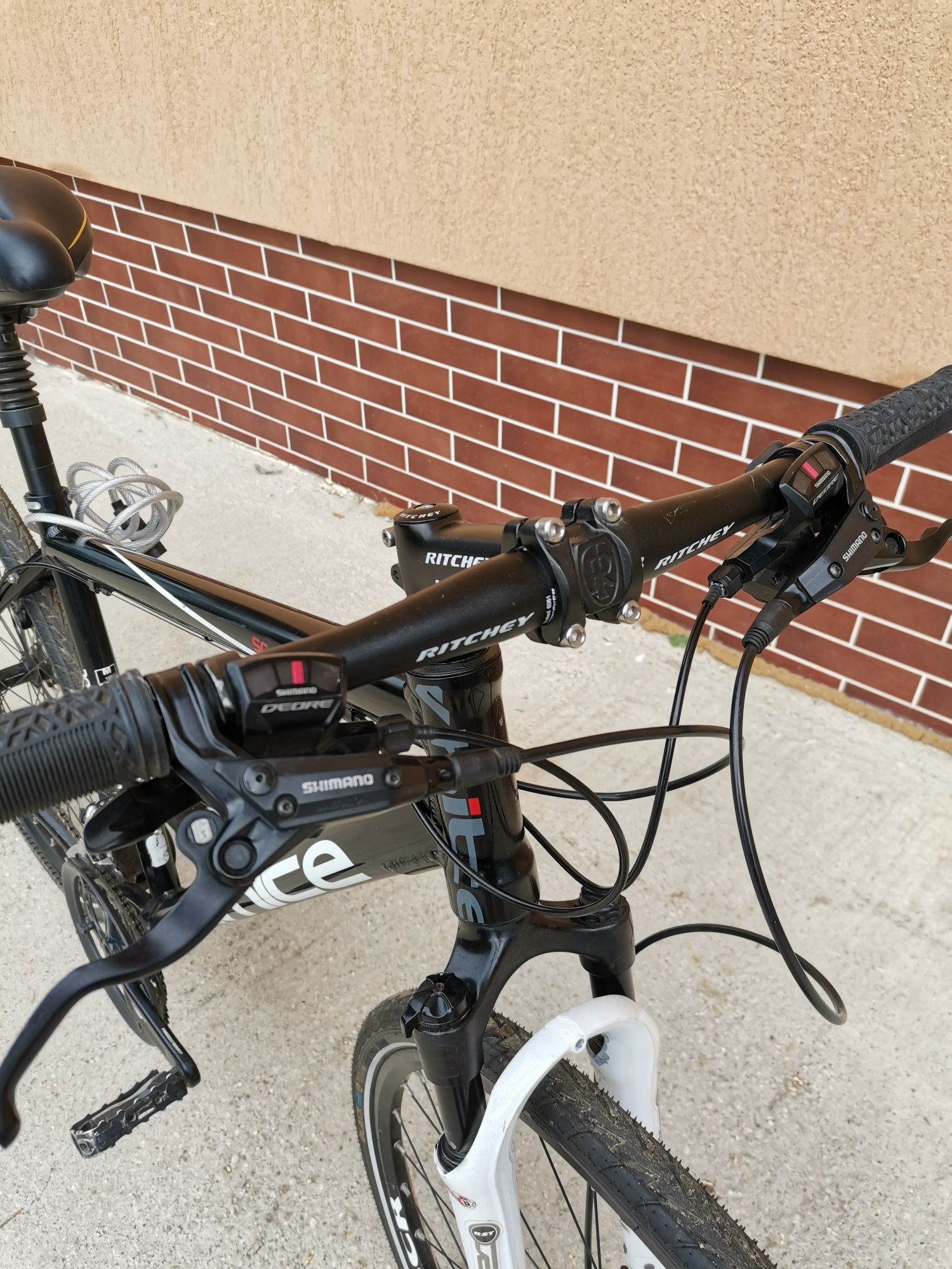Bicicleta aluminiu