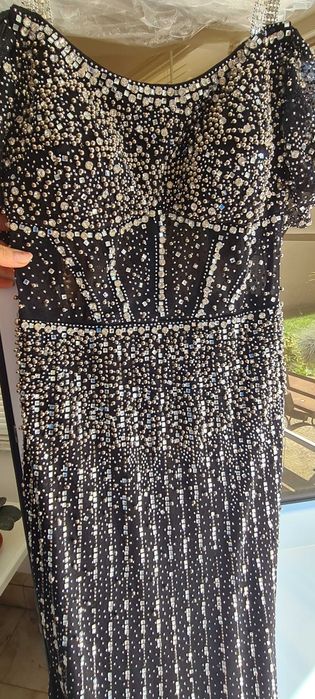 Rochie nasa cu pietre