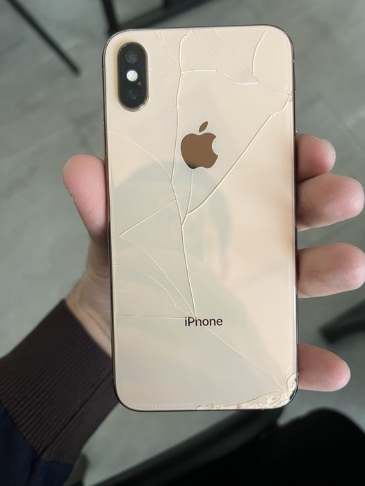iPhone XS емкост 57 памят 64
