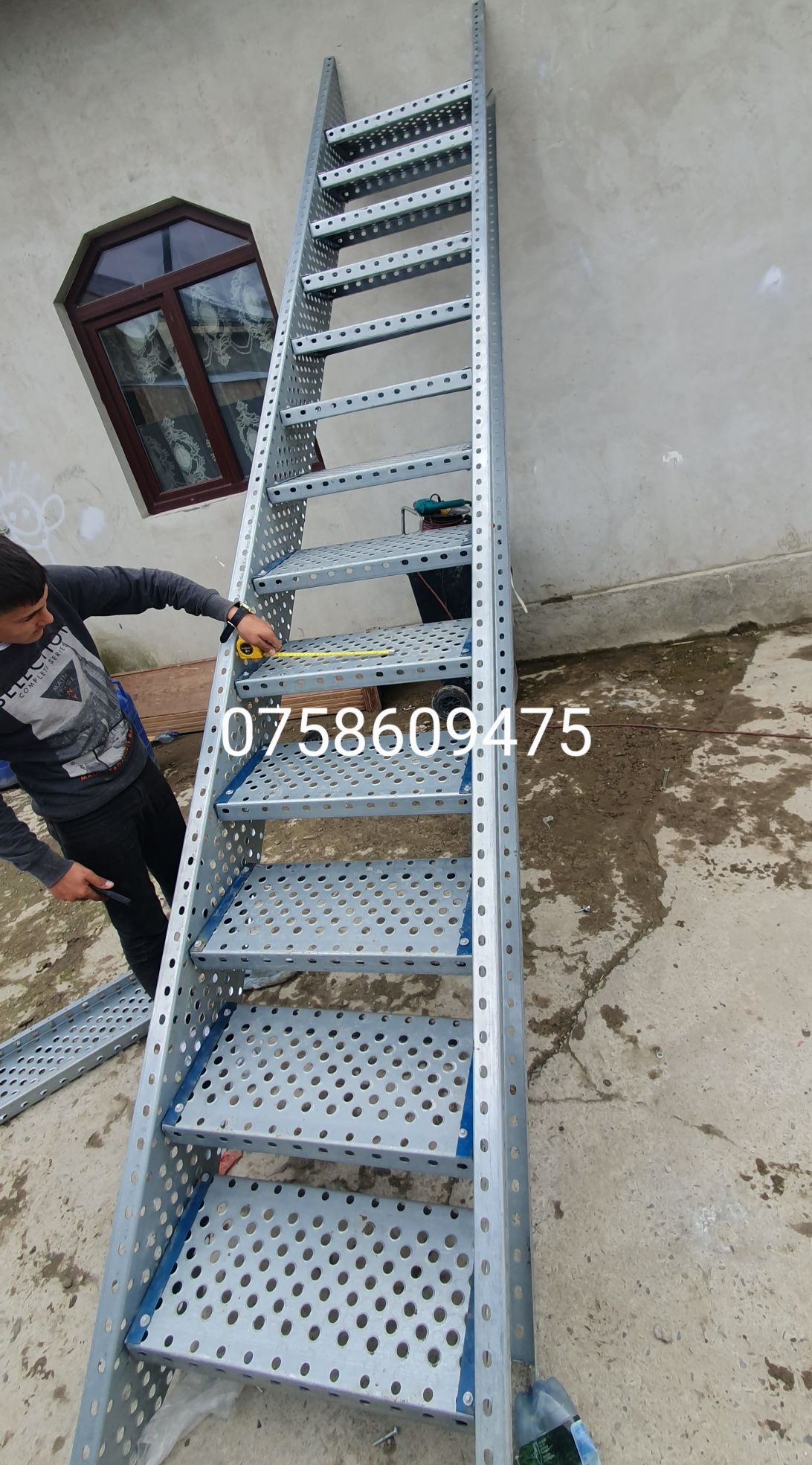 Scari zincate 72x27cm 12trp