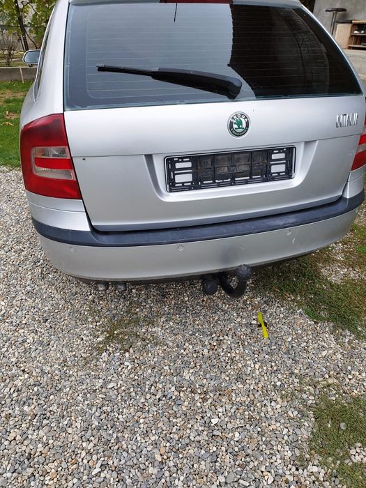 Cârlig remorcare Skoda Octavia 2 break