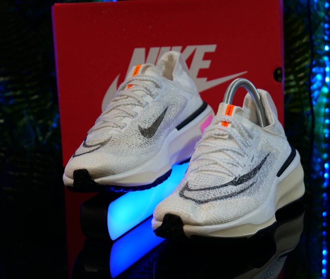 Мъжки маратонки Nike ZoomX Invincible Run 3