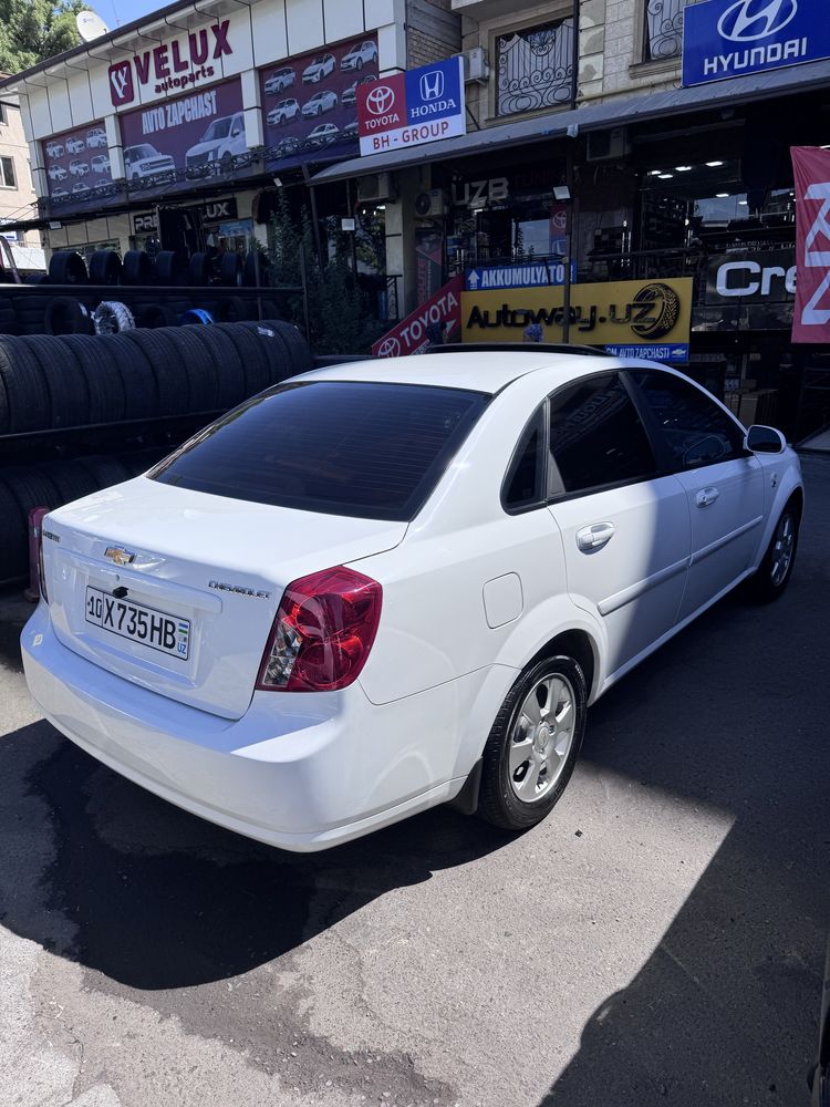 Lasetti 1,8 avtomat kraska tozza