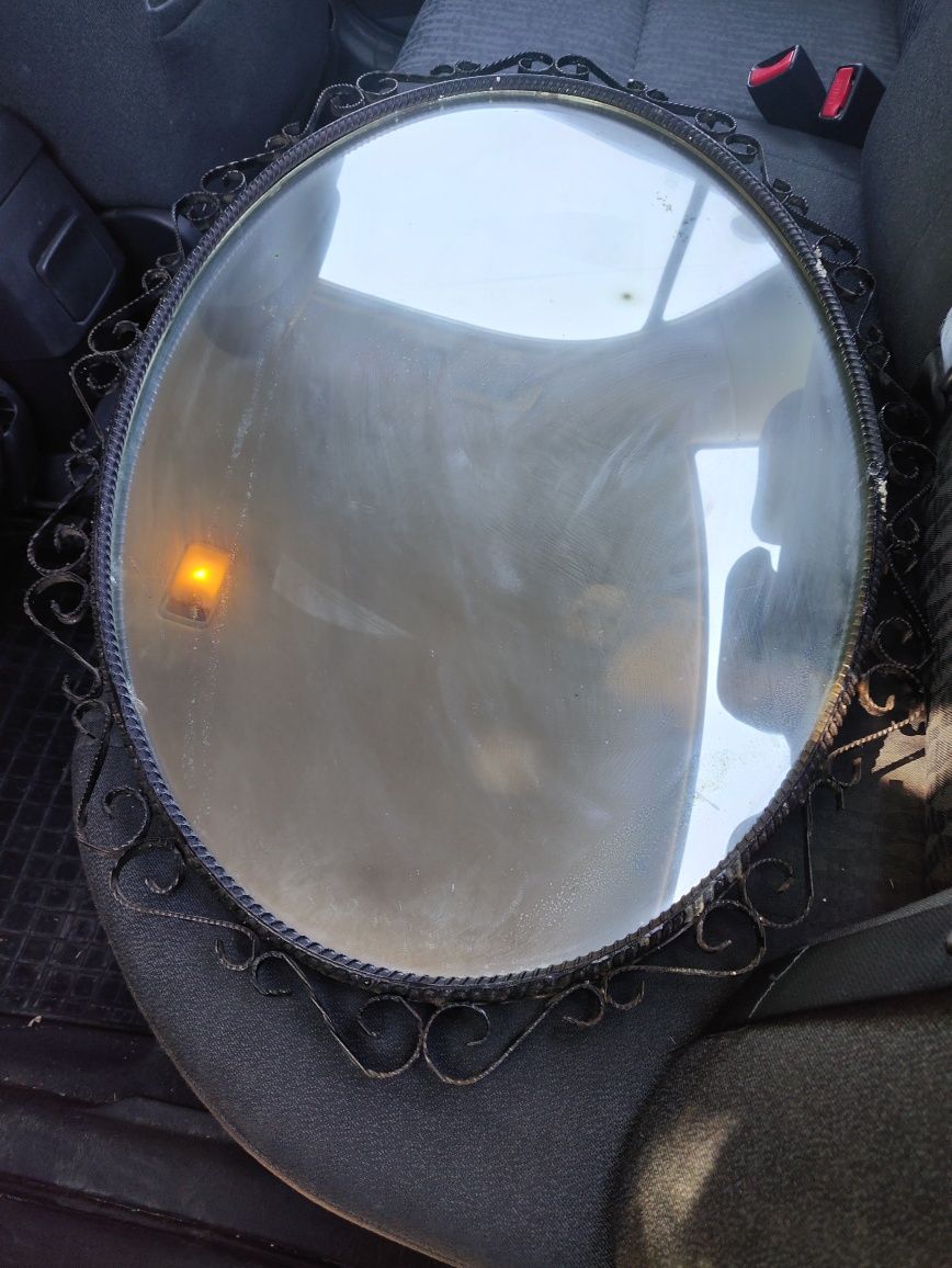 Огледало с рамка от ковано желязо