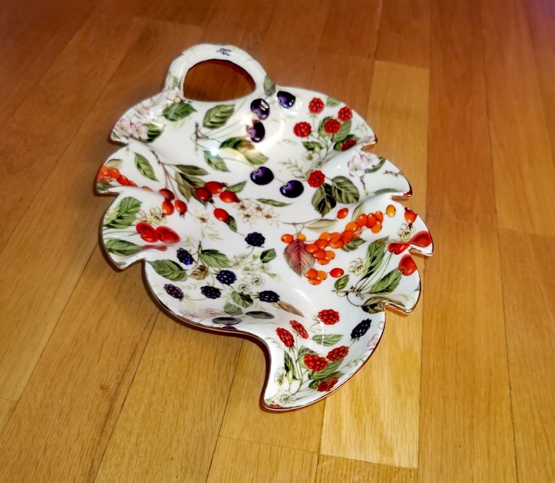 Антикварна чинийка за бонбони от фин порцелан Пикадили английски супер